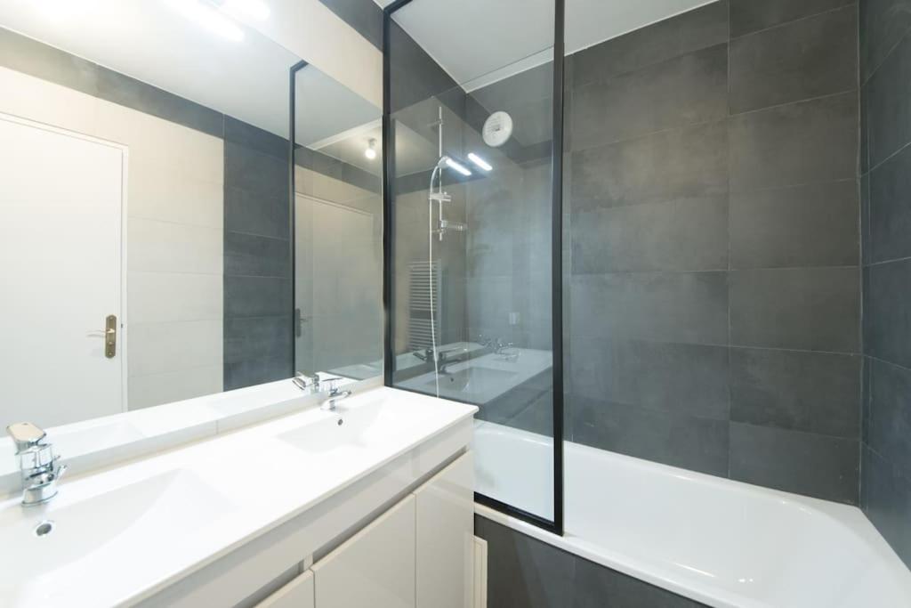 Suite Moderne Familiale 8 Pers - Disney 10M - 2 Sdb Bussy-Saint-Georges Eksteriør bilde
